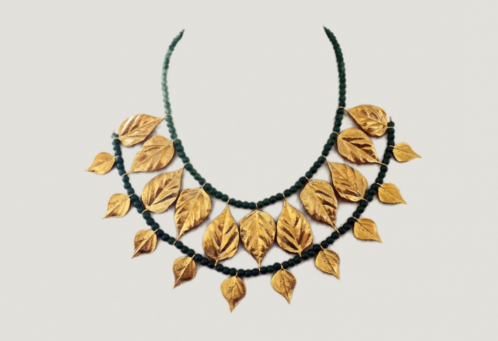 Necklace Fall